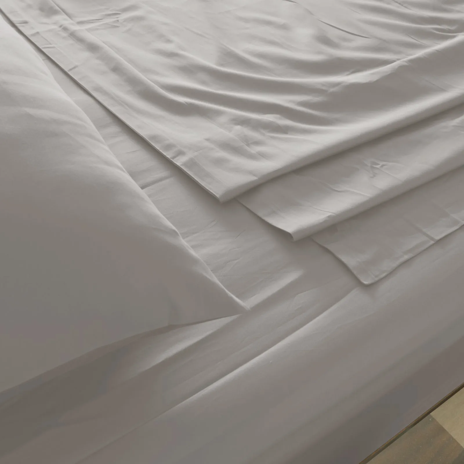 1000 Thread Count Bamboo Cotton Sheet & Quilt Cover Set | Queen | Dove