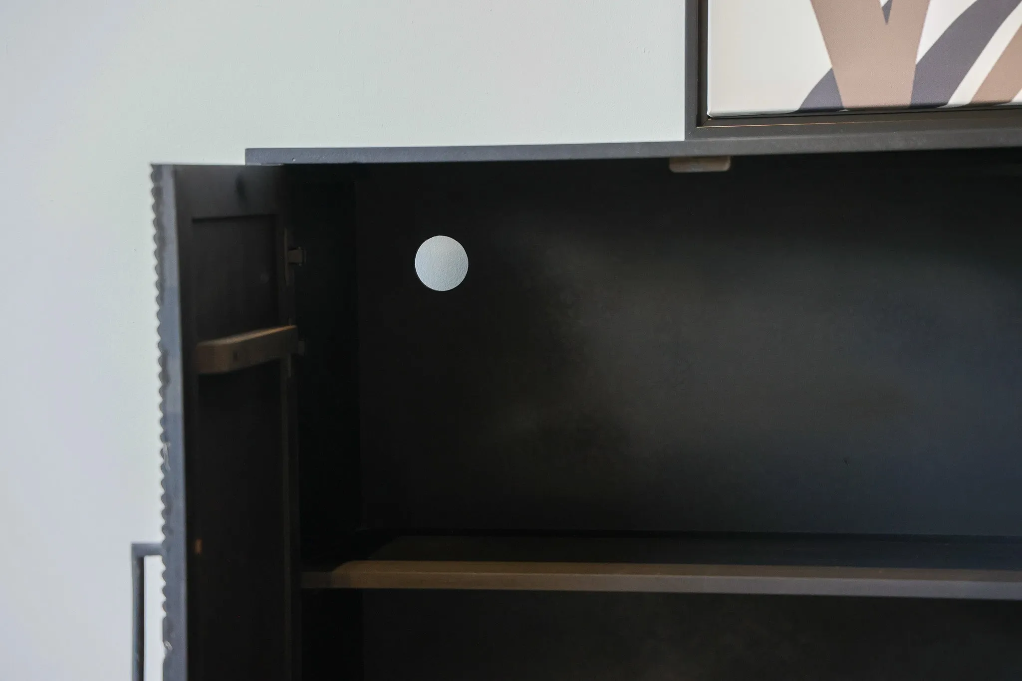 Kam Credenza