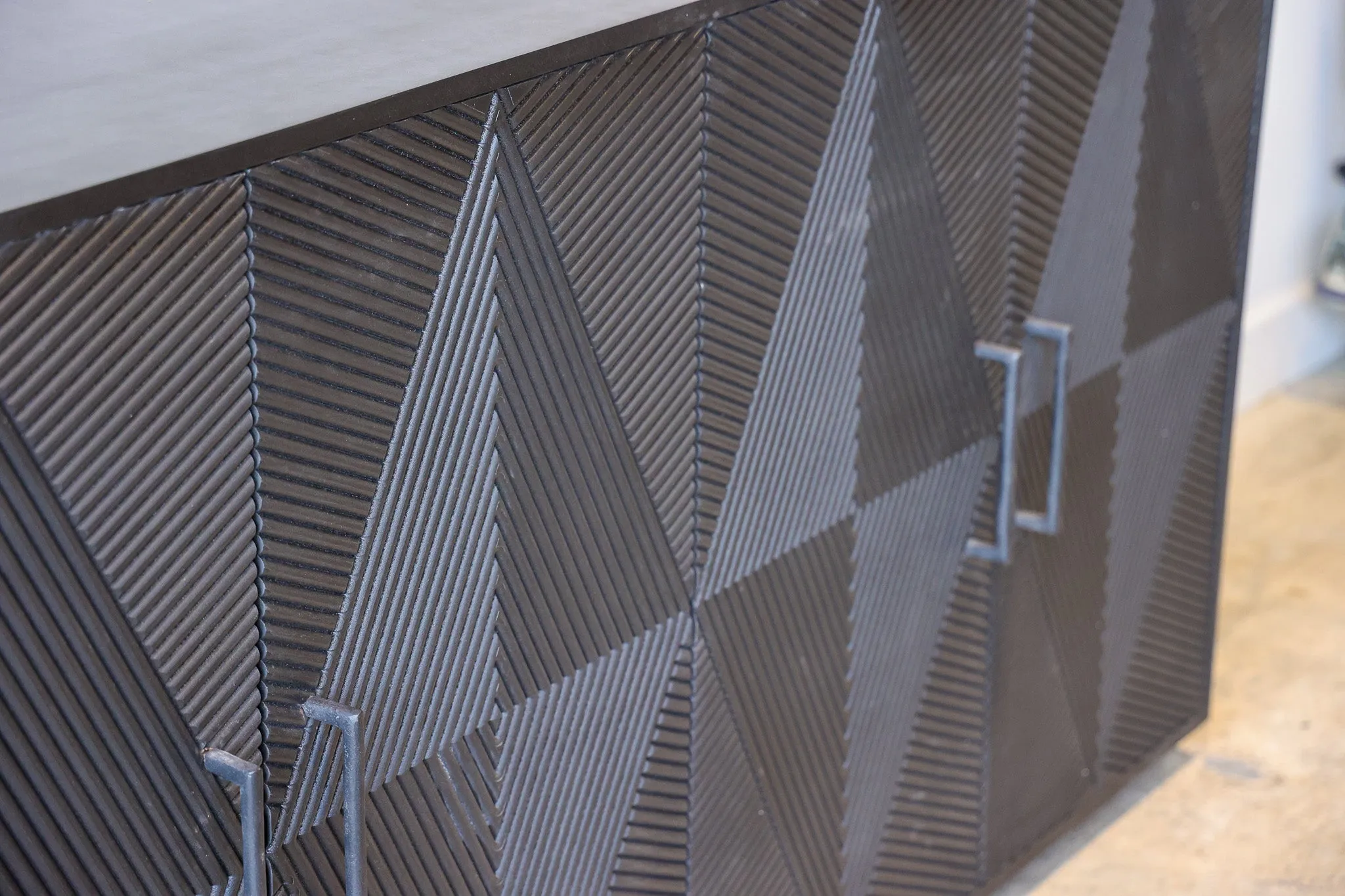 Kam Credenza