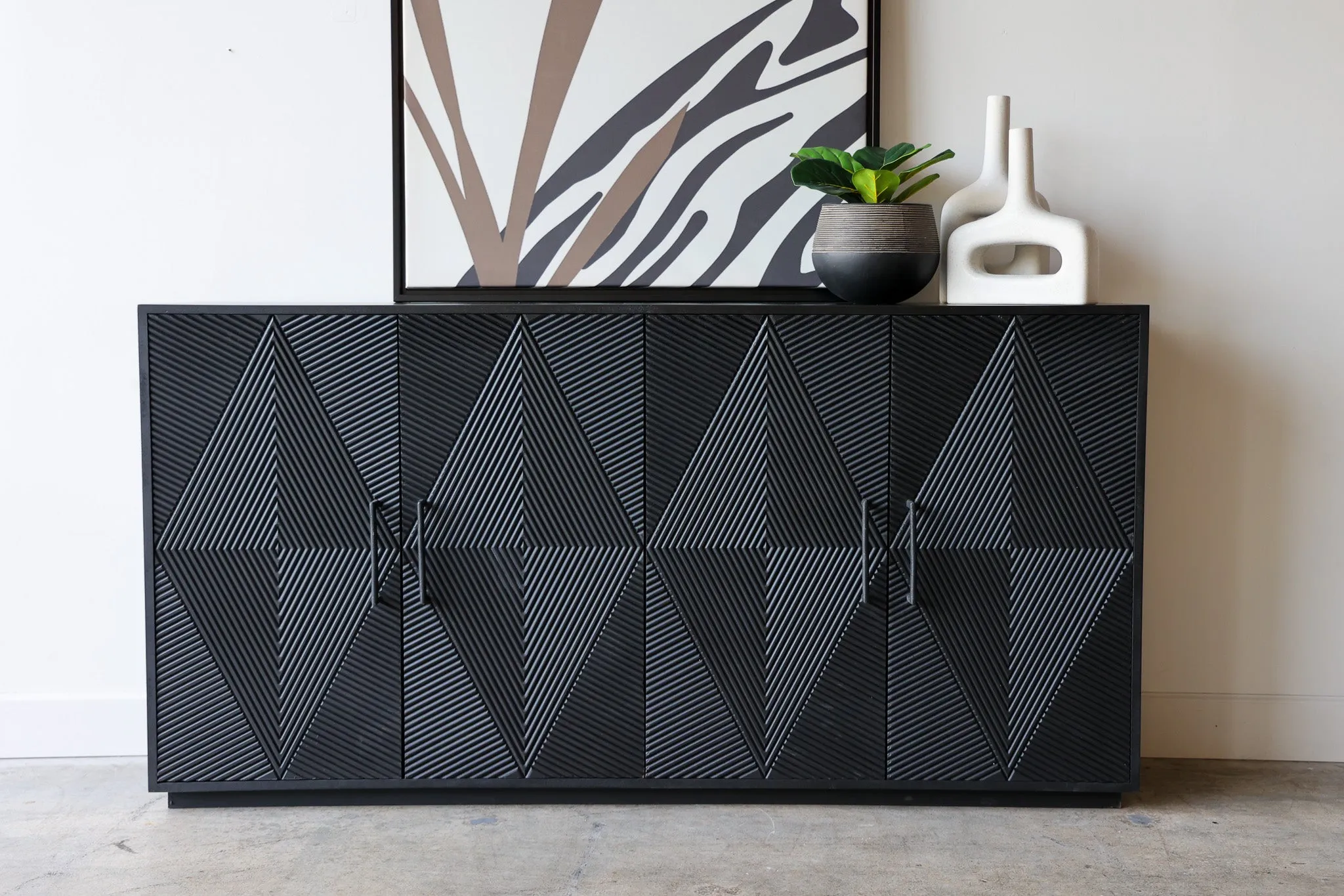 Kam Credenza
