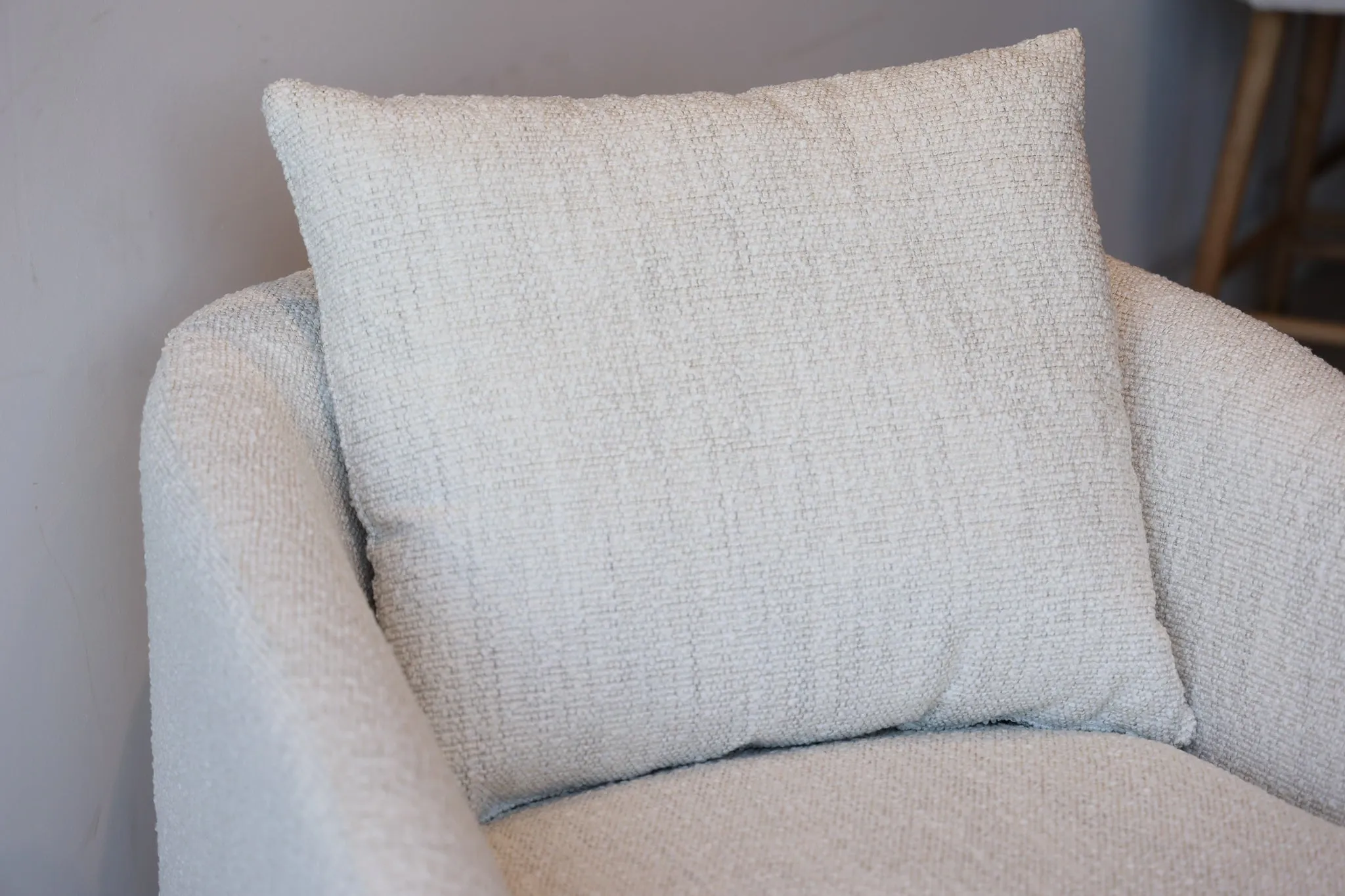 Lola Swivel Chair