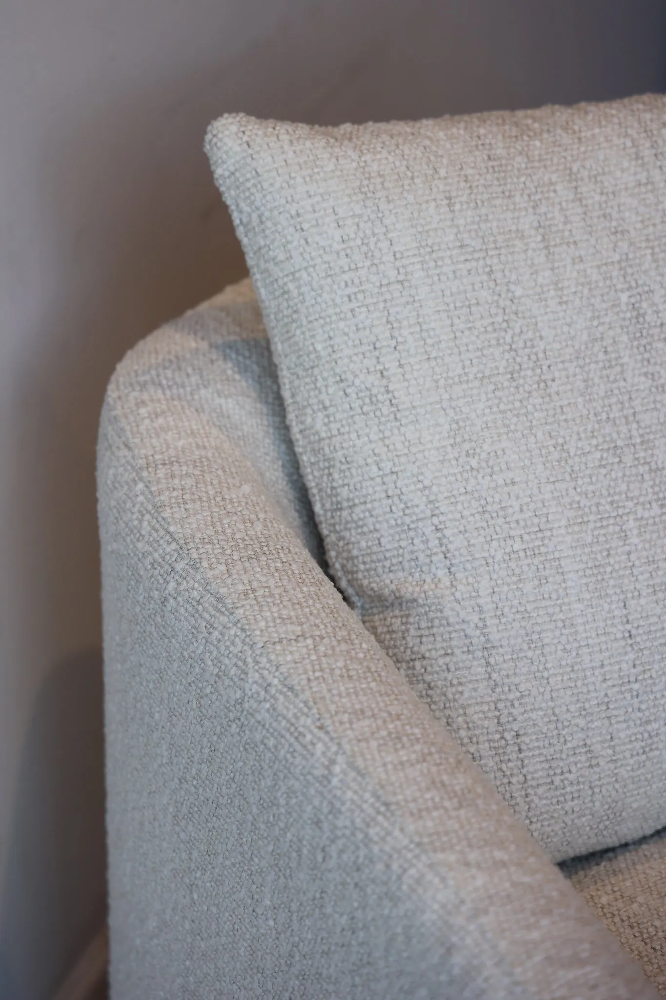 Lola Swivel Chair