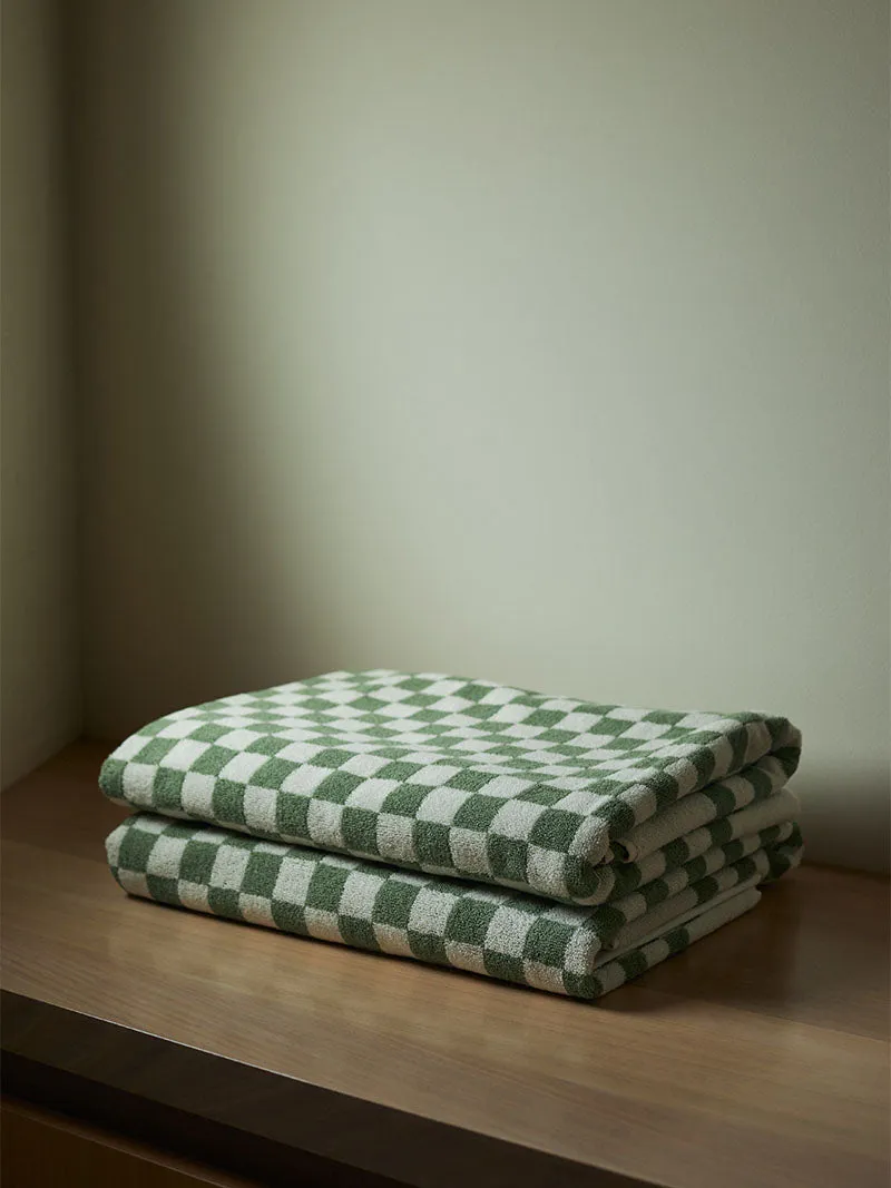 Roman Pool Towel - Sage / Chalk